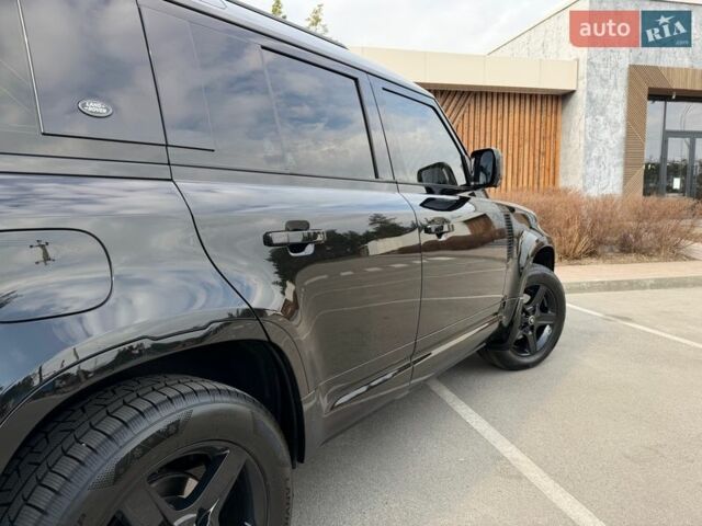 Черный Ленд Ровер Дефендер, объемом двигателя 3 л и пробегом 72 тыс. км за 75999 $, фото 87 на Automoto.ua