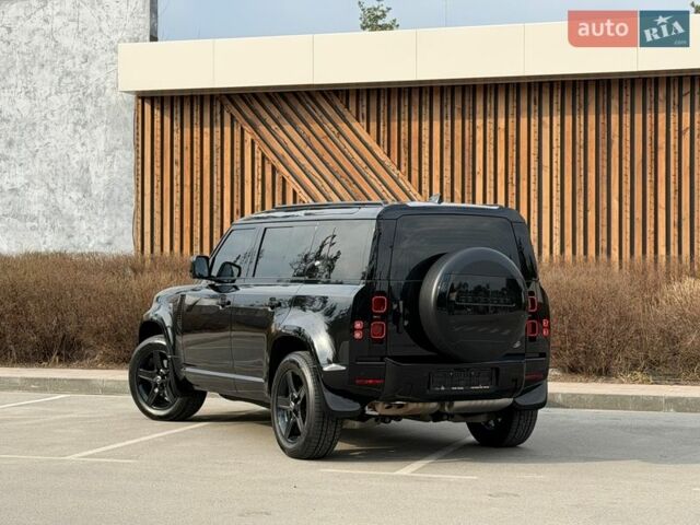 Черный Ленд Ровер Дефендер, объемом двигателя 3 л и пробегом 72 тыс. км за 75999 $, фото 59 на Automoto.ua