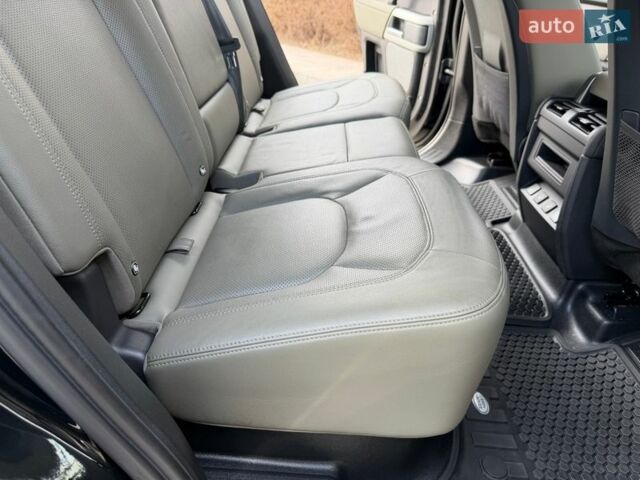 Черный Ленд Ровер Дефендер, объемом двигателя 3 л и пробегом 72 тыс. км за 75999 $, фото 110 на Automoto.ua