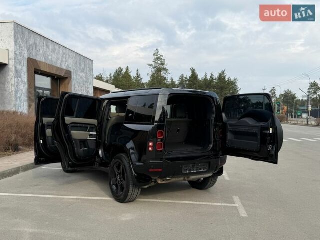 Черный Ленд Ровер Дефендер, объемом двигателя 3 л и пробегом 72 тыс. км за 75999 $, фото 136 на Automoto.ua