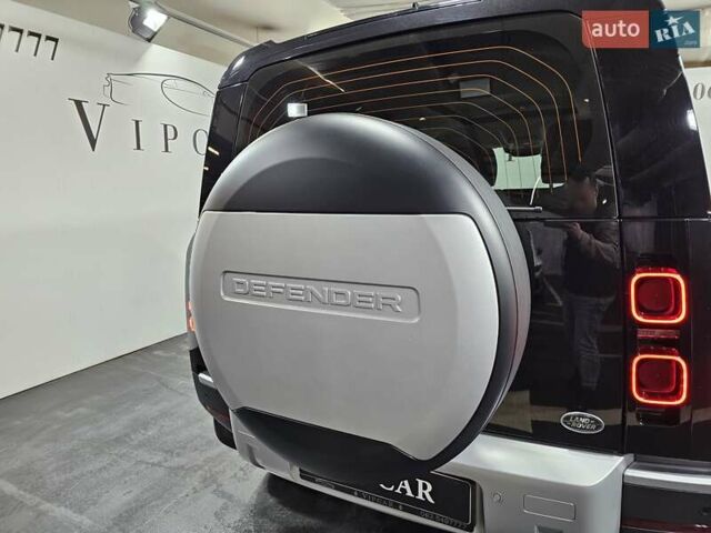 Черный Ленд Ровер Дефендер, объемом двигателя 3 л и пробегом 90 тыс. км за 72999 $, фото 9 на Automoto.ua