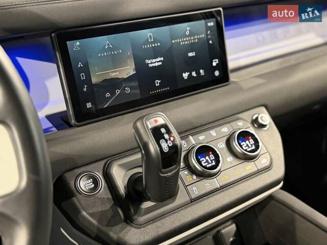 Черный Ленд Ровер Дефендер, объемом двигателя 3 л и пробегом 39 тыс. км за 82900 $, фото 27 на Automoto.ua