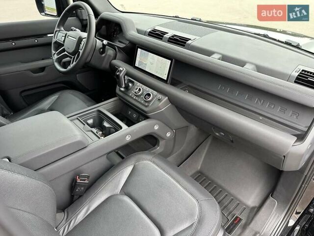 Черный Ленд Ровер Дефендер, объемом двигателя 3 л и пробегом 80 тыс. км за 84900 $, фото 28 на Automoto.ua