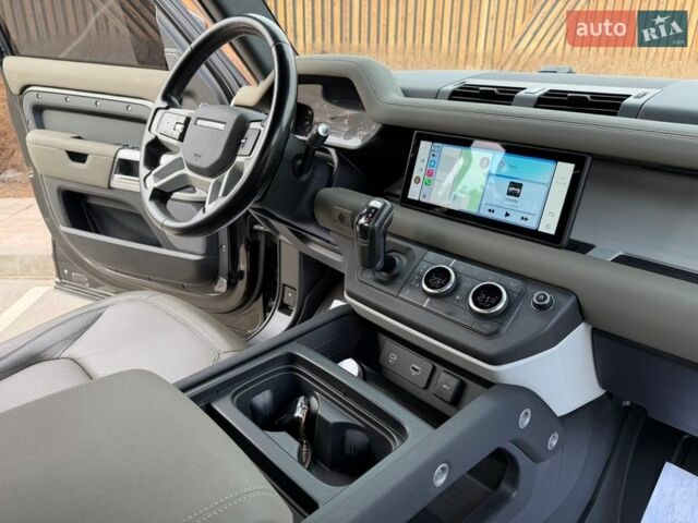 Черный Ленд Ровер Дефендер, объемом двигателя 3 л и пробегом 72 тыс. км за 75999 $, фото 104 на Automoto.ua