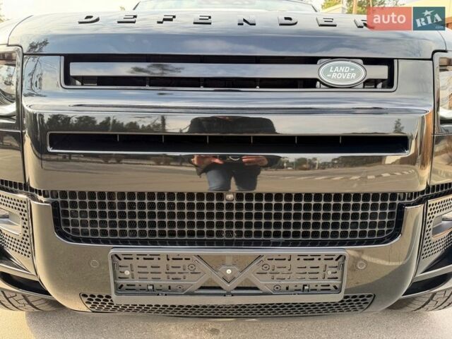 Черный Ленд Ровер Дефендер, объемом двигателя 3 л и пробегом 72 тыс. км за 75999 $, фото 29 на Automoto.ua