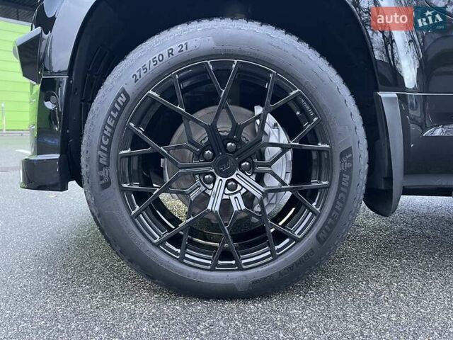 Черный Ленд Ровер Дефендер, объемом двигателя 3 л и пробегом 80 тыс. км за 84900 $, фото 10 на Automoto.ua