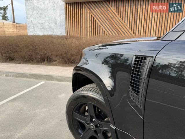 Черный Ленд Ровер Дефендер, объемом двигателя 3 л и пробегом 72 тыс. км за 75999 $, фото 66 на Automoto.ua