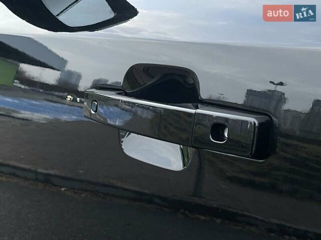 Черный Ленд Ровер Дефендер, объемом двигателя 3 л и пробегом 80 тыс. км за 84900 $, фото 17 на Automoto.ua