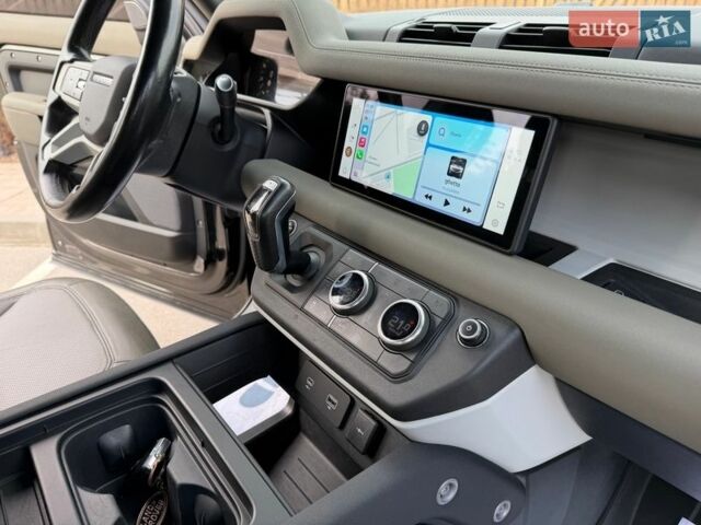 Черный Ленд Ровер Дефендер, объемом двигателя 3 л и пробегом 72 тыс. км за 75999 $, фото 100 на Automoto.ua