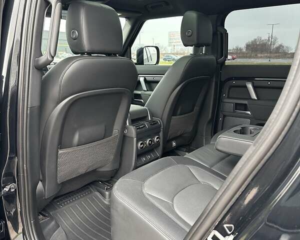 Черный Ленд Ровер Дефендер, объемом двигателя 3 л и пробегом 80 тыс. км за 84900 $, фото 18 на Automoto.ua