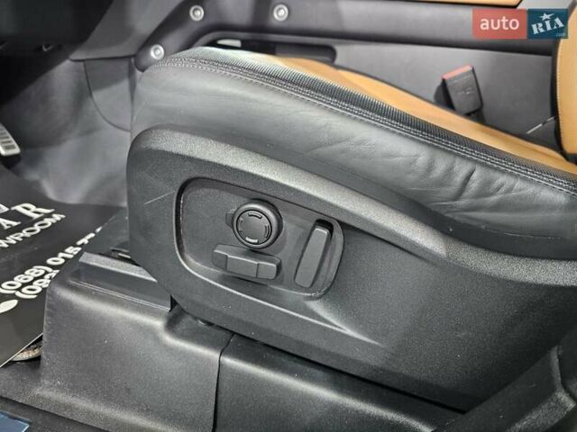 Черный Ленд Ровер Дефендер, объемом двигателя 3 л и пробегом 23 тыс. км за 99999 $, фото 28 на Automoto.ua