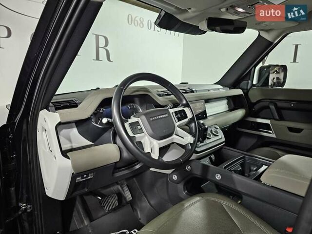 Черный Ленд Ровер Дефендер, объемом двигателя 3 л и пробегом 90 тыс. км за 72999 $, фото 20 на Automoto.ua