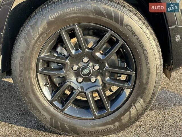 Ленд Ровер Дефендер 2022 в Киеве на Automoto.ua Черный Ленд Ровер Дефендер, объемом двигателя 3 л и пробегом 135 тыс. км за 70000 $, фото 9 на Automoto.ua