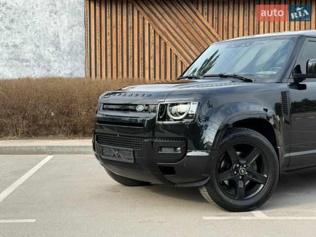 Черный Ленд Ровер Дефендер, объемом двигателя 3 л и пробегом 72 тыс. км за 75999 $, фото 45 на Automoto.ua