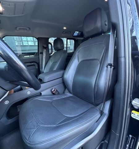 Чорний Ленд Ровер Дефендер, об'ємом двигуна 3 л та пробігом 110 тис. км за 62000 $, фото 14 на Automoto.ua