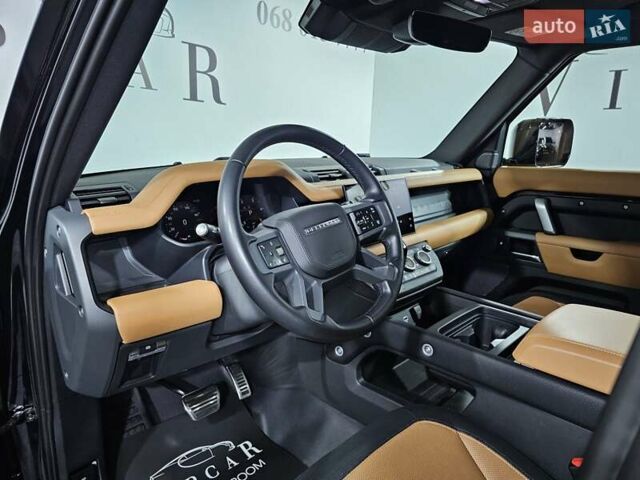 Черный Ленд Ровер Дефендер, объемом двигателя 3 л и пробегом 23 тыс. км за 99999 $, фото 26 на Automoto.ua