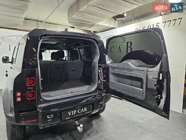 Черный Ленд Ровер Дефендер, объемом двигателя 3 л и пробегом 23 тыс. км за 99999 $, фото 13 на Automoto.ua