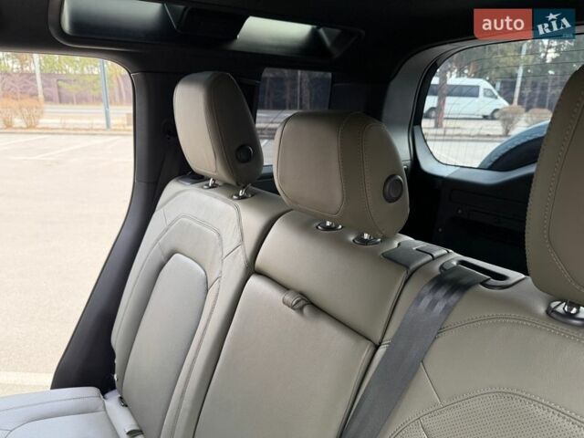 Черный Ленд Ровер Дефендер, объемом двигателя 3 л и пробегом 72 тыс. км за 75999 $, фото 131 на Automoto.ua