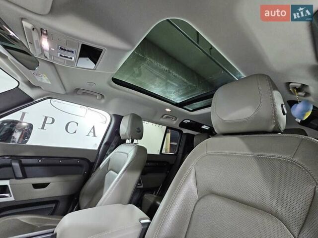 Черный Ленд Ровер Дефендер, объемом двигателя 3 л и пробегом 90 тыс. км за 72999 $, фото 36 на Automoto.ua