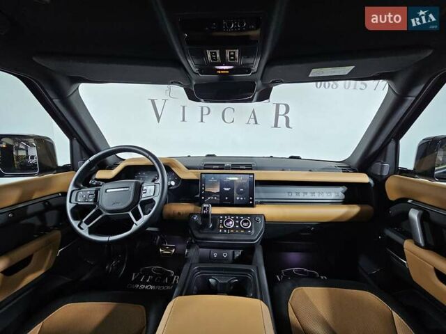 Черный Ленд Ровер Дефендер, объемом двигателя 3 л и пробегом 23 тыс. км за 99999 $, фото 19 на Automoto.ua