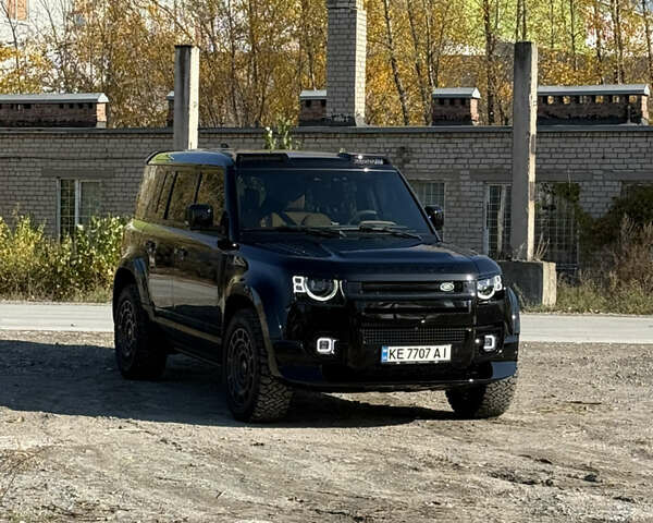 Черный Ленд Ровер Дефендер, объемом двигателя 5 л и пробегом 19 тыс. км за 138500 $, фото 2 на Automoto.ua