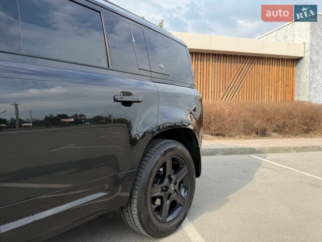 Черный Ленд Ровер Дефендер, объемом двигателя 3 л и пробегом 72 тыс. км за 75999 $, фото 43 на Automoto.ua