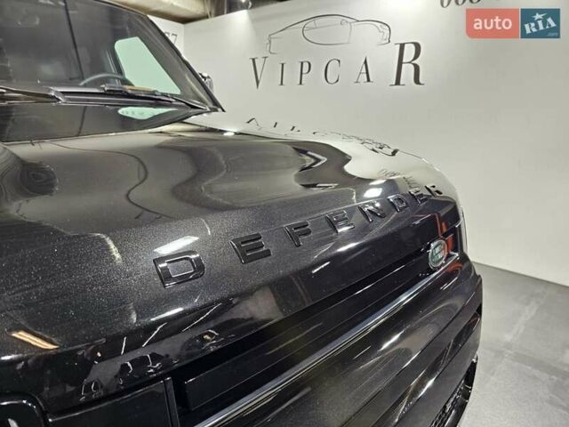 Черный Ленд Ровер Дефендер, объемом двигателя 3 л и пробегом 23 тыс. км за 99999 $, фото 5 на Automoto.ua