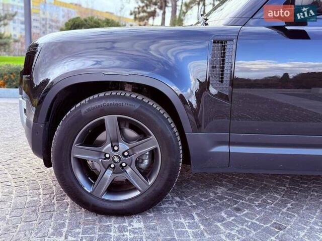 Черный Ленд Ровер Дефендер, объемом двигателя 3 л и пробегом 70 тыс. км за 75000 $, фото 10 на Automoto.ua