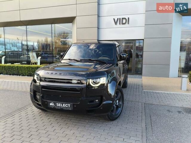 Черный Ленд Ровер Дефендер, объемом двигателя 3 л и пробегом 81 тыс. км за 85325 $, фото 3 на Automoto.ua
