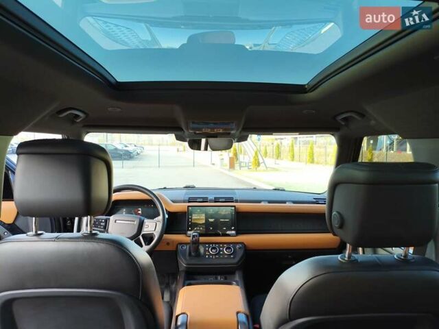 Черный Ленд Ровер Дефендер, объемом двигателя 3 л и пробегом 81 тыс. км за 85325 $, фото 24 на Automoto.ua