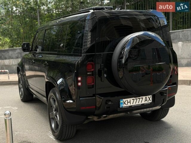 Чорний Ленд Ровер Дефендер, об'ємом двигуна 3 л та пробігом 115 тис. км за 73000 $, фото 6 на Automoto.ua