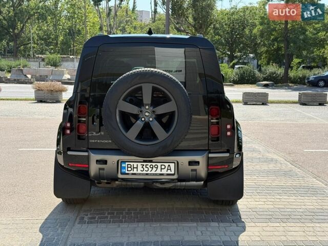 Чорний Ленд Ровер Дефендер, об'ємом двигуна 3 л та пробігом 77 тис. км за 90000 $, фото 5 на Automoto.ua