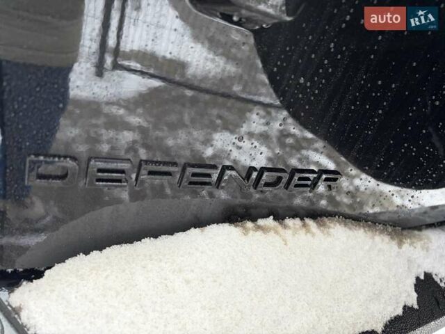 Черный Ленд Ровер Дефендер, объемом двигателя 3 л и пробегом 1 тыс. км за 125222 $, фото 14 на Automoto.ua
