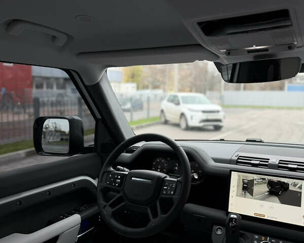 Черный Ленд Ровер Дефендер, объемом двигателя 3 л и пробегом 26 тыс. км за 97000 $, фото 30 на Automoto.ua