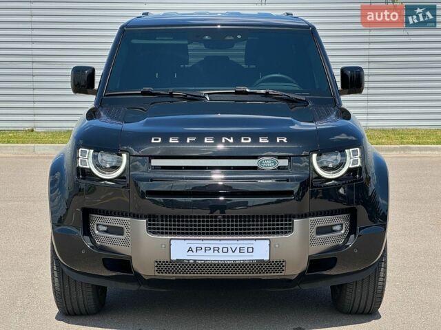 Черный Ленд Ровер Дефендер, объемом двигателя 3 л и пробегом 31 тыс. км за 77500 $, фото 1 на Automoto.ua