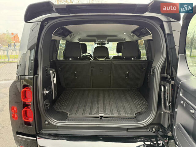 Черный Ленд Ровер Дефендер, объемом двигателя 3 л и пробегом 21 тыс. км за 87000 $, фото 25 на Automoto.ua