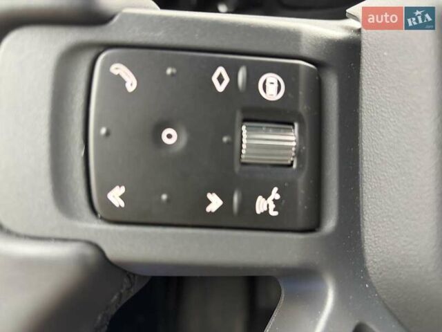 Черный Ленд Ровер Дефендер, объемом двигателя 3 л и пробегом 1 тыс. км за 125222 $, фото 55 на Automoto.ua