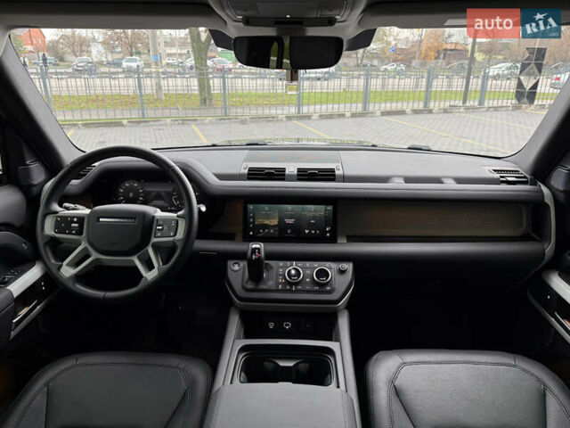 Черный Ленд Ровер Дефендер, объемом двигателя 3 л и пробегом 21 тыс. км за 87000 $, фото 21 на Automoto.ua