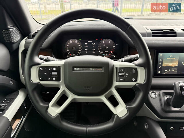 Черный Ленд Ровер Дефендер, объемом двигателя 3 л и пробегом 21 тыс. км за 87000 $, фото 19 на Automoto.ua