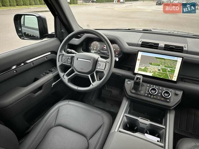 Чорний Ленд Ровер Дефендер, об'ємом двигуна 3 л та пробігом 14 тис. км за 112500 $, фото 22 на Automoto.ua