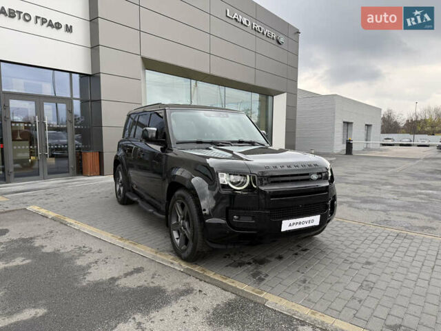 Черный Ленд Ровер Дефендер, объемом двигателя 3 л и пробегом 21 тыс. км за 87000 $, фото 2 на Automoto.ua