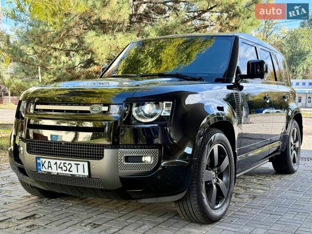 Чорний Ленд Ровер Дефендер, об'ємом двигуна 3 л та пробігом 38 тис. км за 83900 $, фото 3 на Automoto.ua