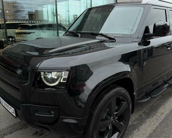 Чорний Ленд Ровер Дефендер, об'ємом двигуна 3 л та пробігом 18 тис. км за 109000 $, фото 5 на Automoto.ua