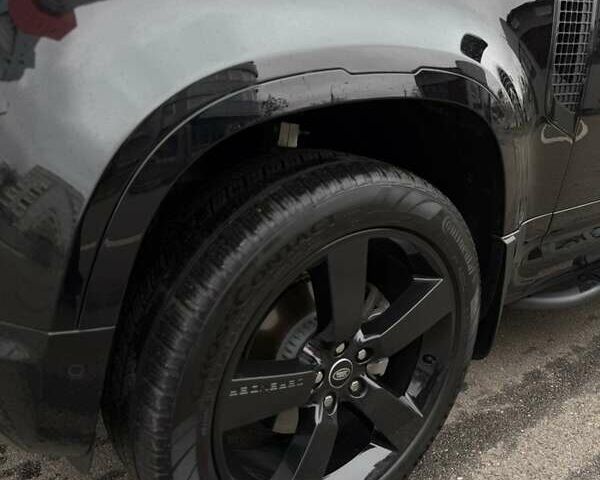 Чорний Ленд Ровер Дефендер, об'ємом двигуна 3 л та пробігом 18 тис. км за 109000 $, фото 7 на Automoto.ua