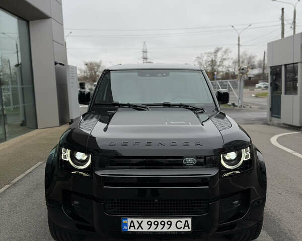 Чорний Ленд Ровер Дефендер, об'ємом двигуна 3 л та пробігом 18 тис. км за 109000 $, фото 3 на Automoto.ua