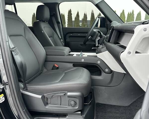 Черный Ленд Ровер Дефендер, объемом двигателя 3 л и пробегом 11 тыс. км за 86500 $, фото 30 на Automoto.ua