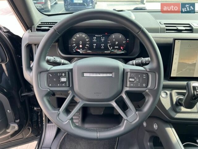 Черный Ленд Ровер Дефендер, объемом двигателя 3 л и пробегом 33 тыс. км за 112900 $, фото 14 на Automoto.ua