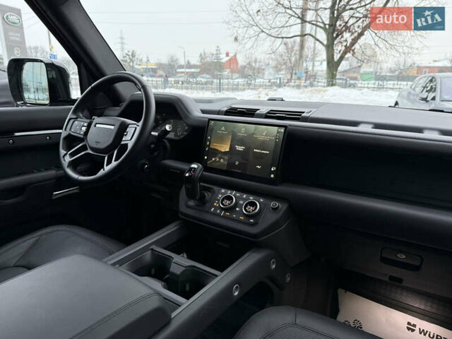 Черный Ленд Ровер Дефендер, объемом двигателя 3 л и пробегом 16 тыс. км за 118000 $, фото 29 на Automoto.ua