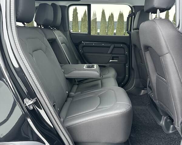 Черный Ленд Ровер Дефендер, объемом двигателя 3 л и пробегом 11 тыс. км за 86500 $, фото 27 на Automoto.ua