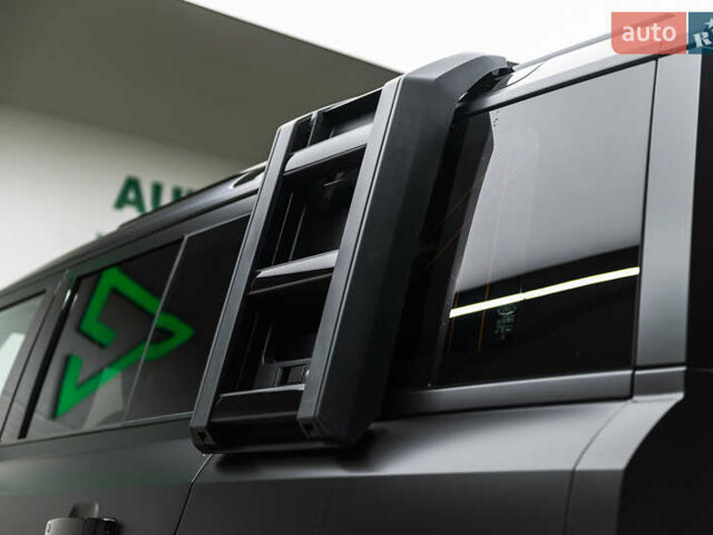 Чорний Ленд Ровер Дефендер, об'ємом двигуна 3 л та пробігом 23 тис. км за 135000 $, фото 22 на Automoto.ua